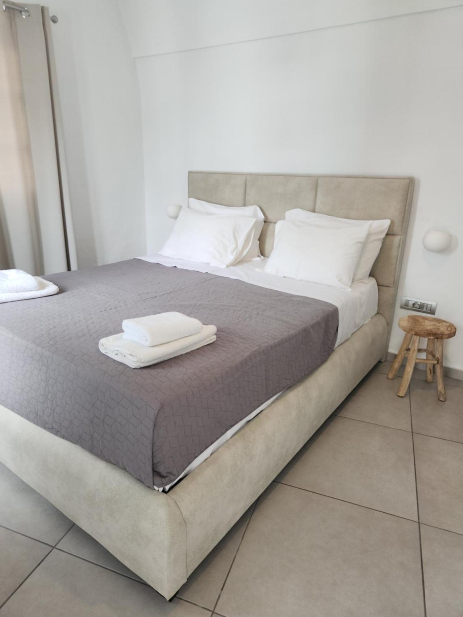 Euphoria Suites & Deluxe Studios Fira  Luaran gambar