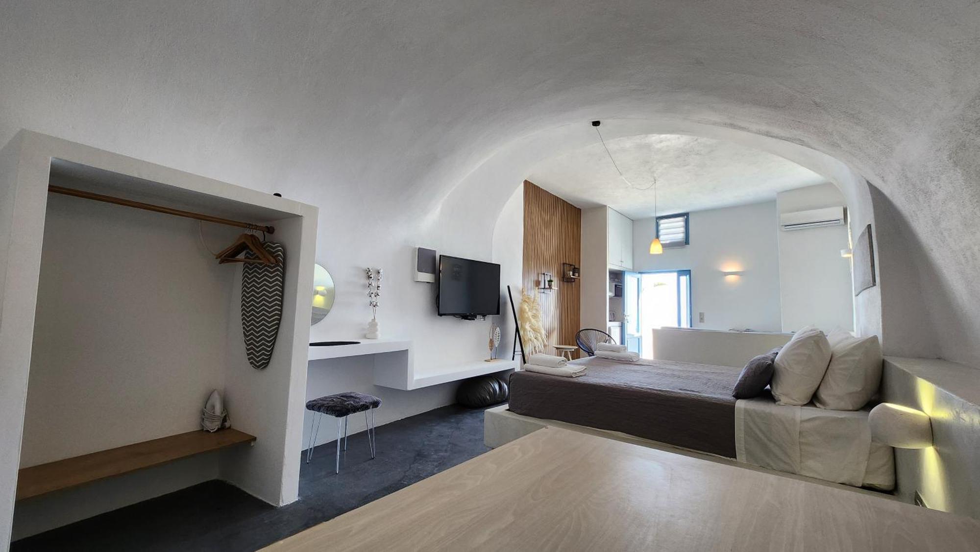 Euphoria Suites & Deluxe Studios Fira  Luaran gambar