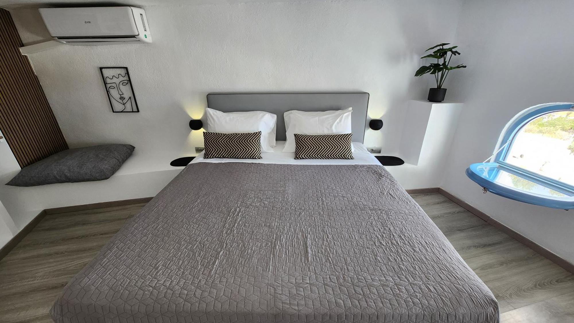 Euphoria Suites & Deluxe Studios Fira  Luaran gambar