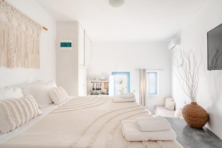 Euphoria Suites & Deluxe Studios Fira  Luaran gambar
