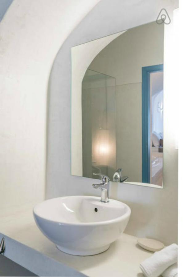 Euphoria Suites & Deluxe Studios Fira  Luaran gambar